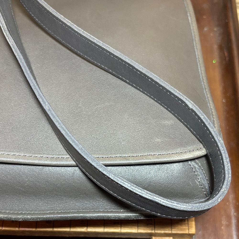 Coach Hippie Flap 9134 Vintage Grey Leather Shoulder Bag Crossbody Adj. Strap - Picture 6 of 17
